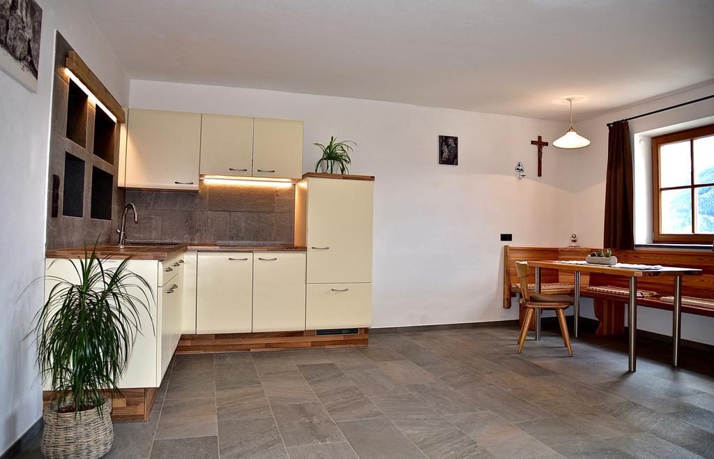 Putzerhof Aparthotel Фунес Екстериор снимка