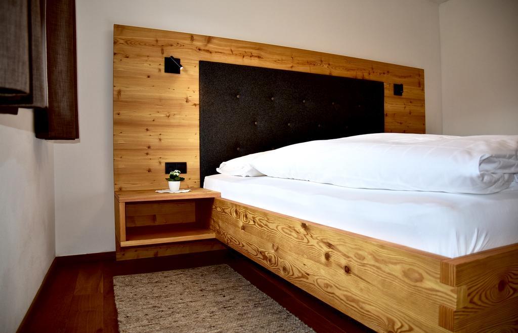 Putzerhof Aparthotel Фунес Екстериор снимка